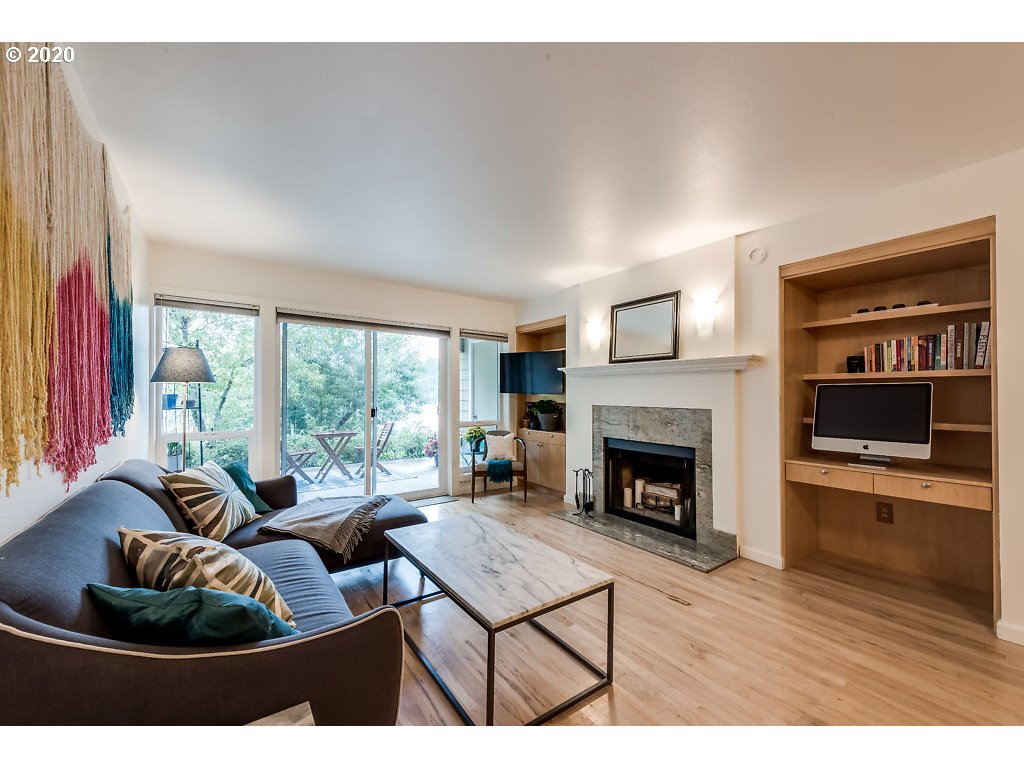 Photo #3: 21266688 Listing 