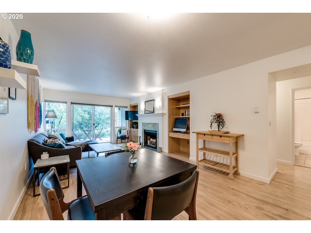 Photo #6: 21266688 Listing 