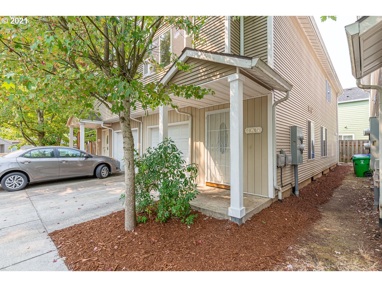 Photo #3: 21267158 Listing 