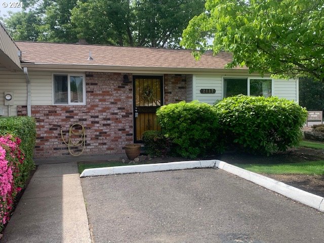 Photo #2: 21268491 Listing 