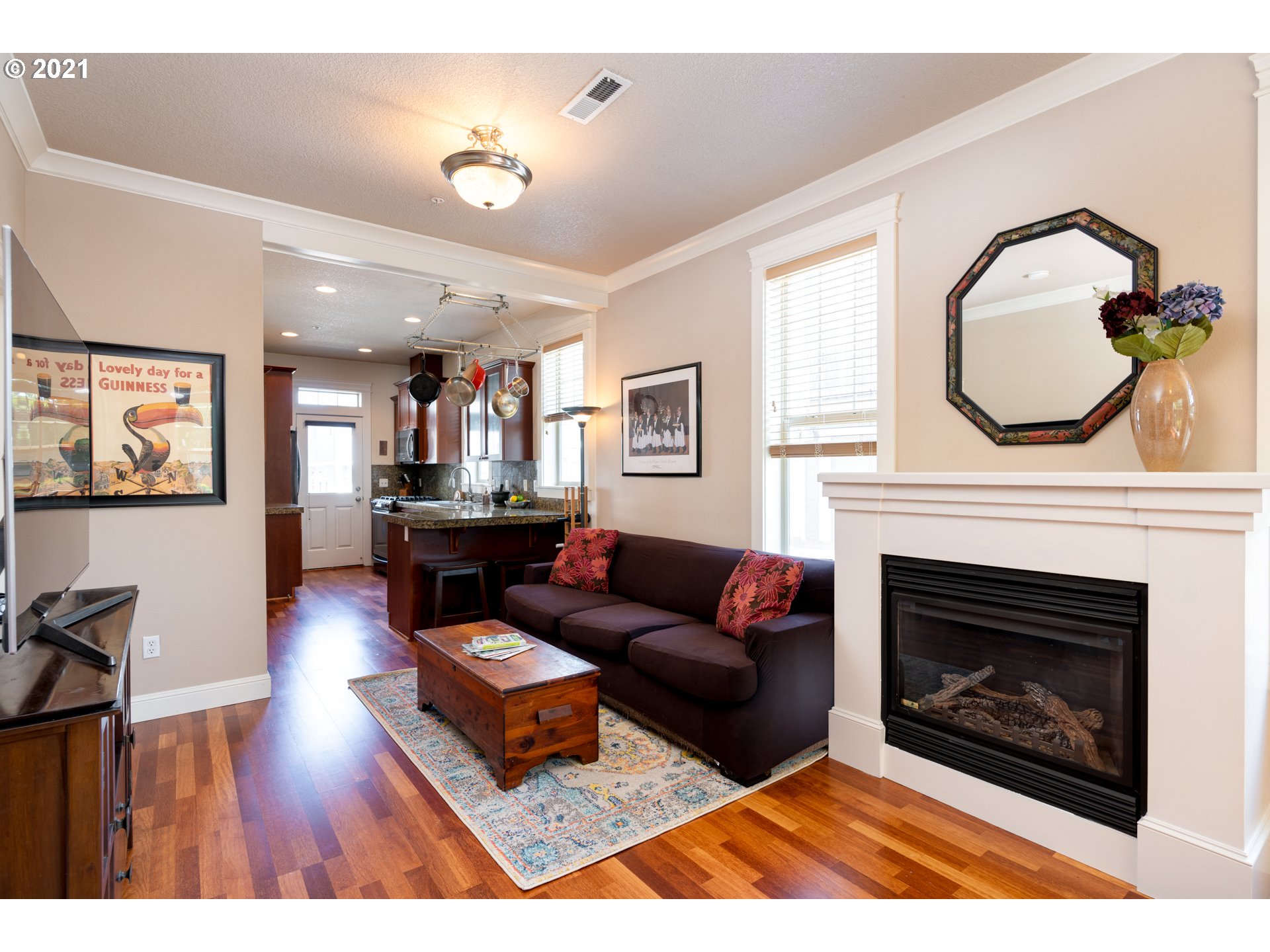 Photo #5: 21269950 Listing 