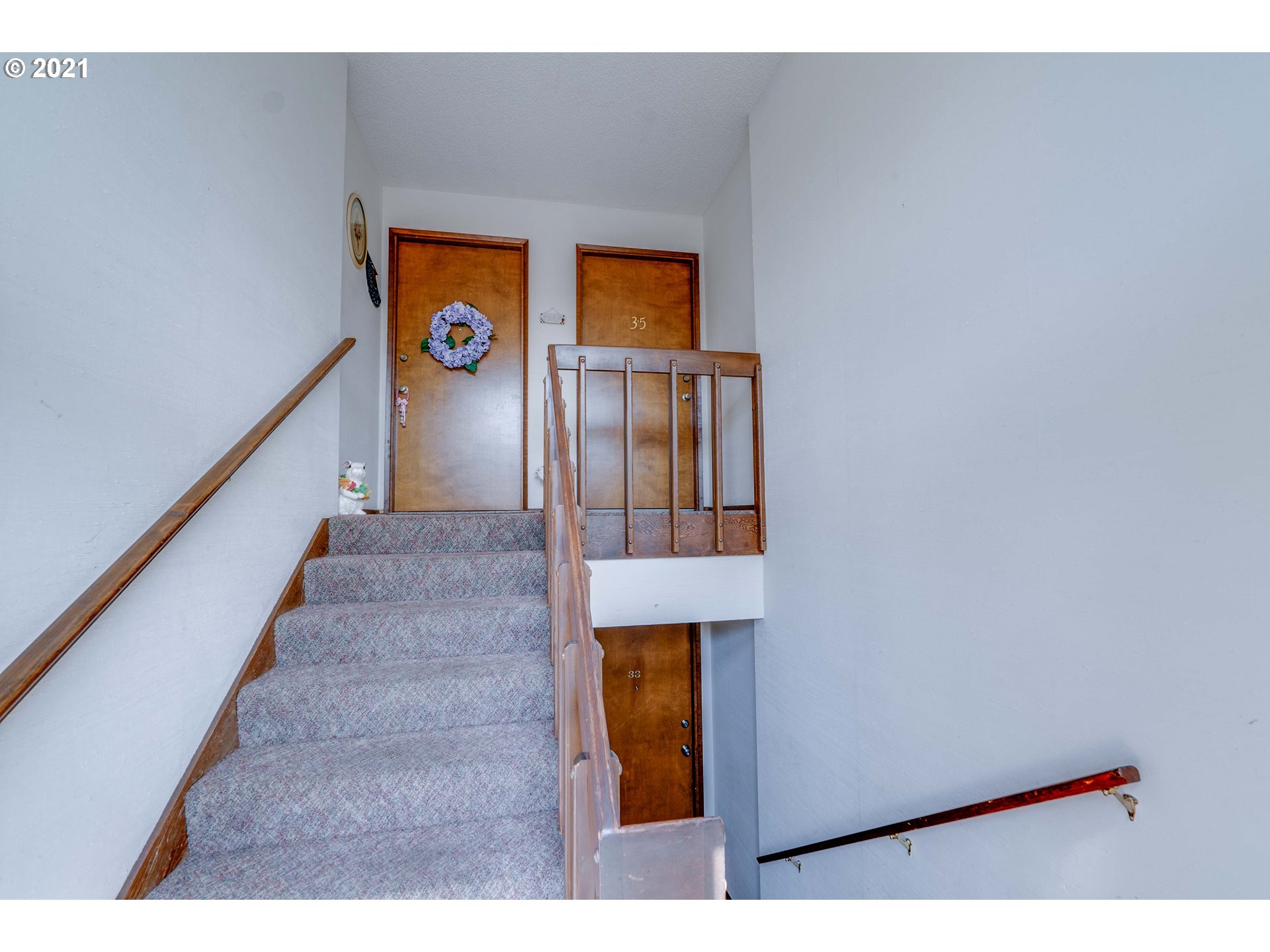 Photo #2: 21273769 Listing 
