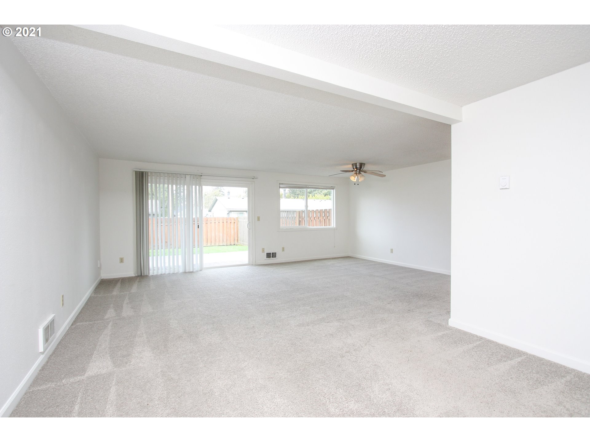 Photo #4: 21278177 Listing 