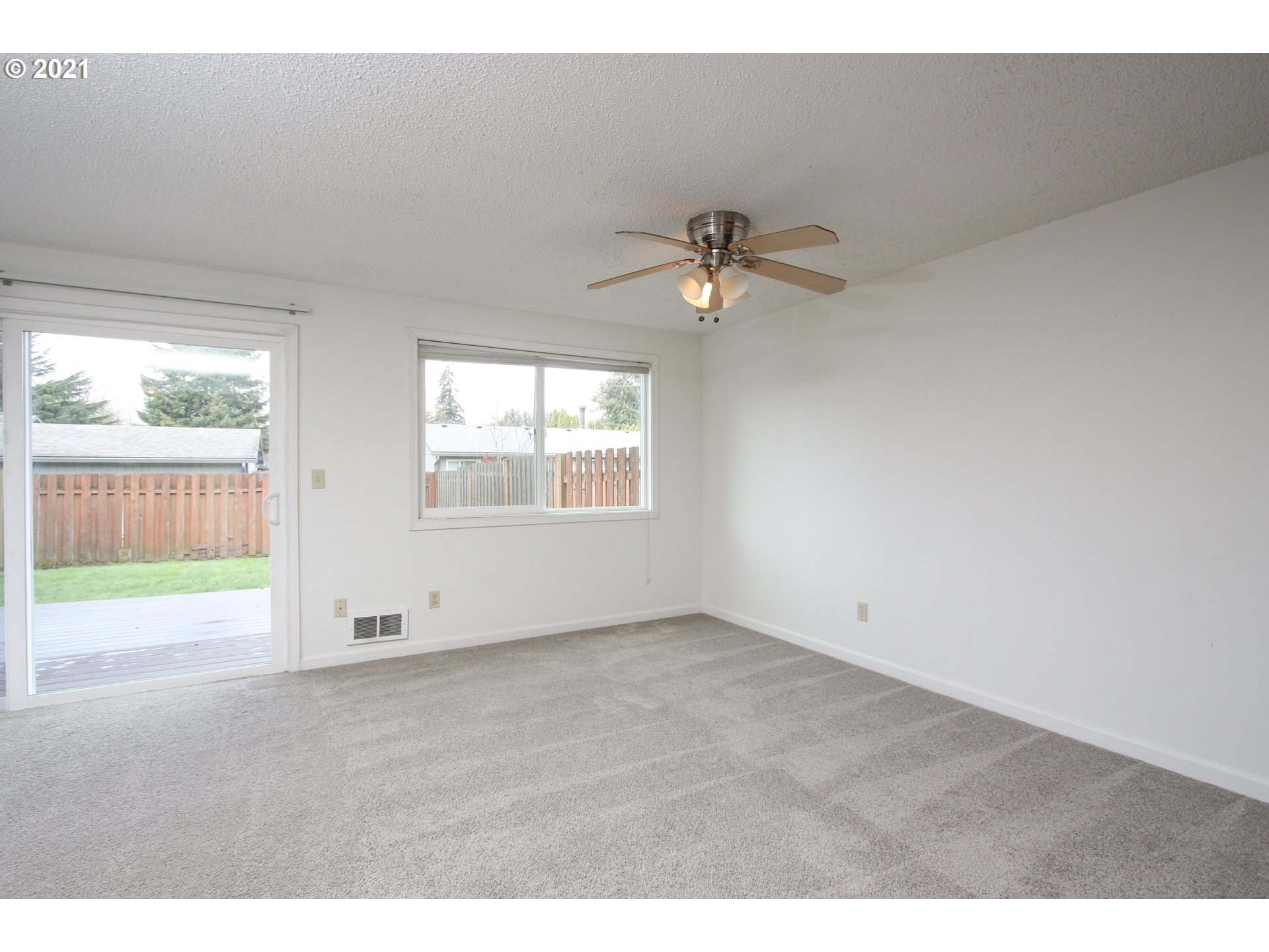 Photo #5: 21278177 Listing 