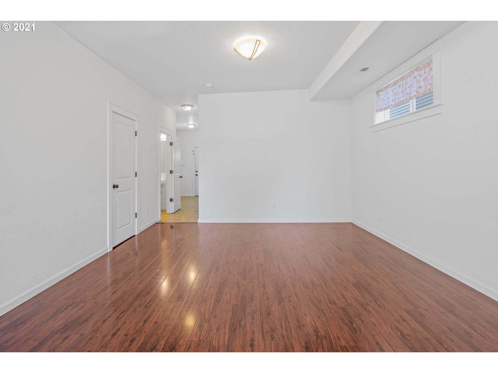 Photo #5: 21279060 Listing 