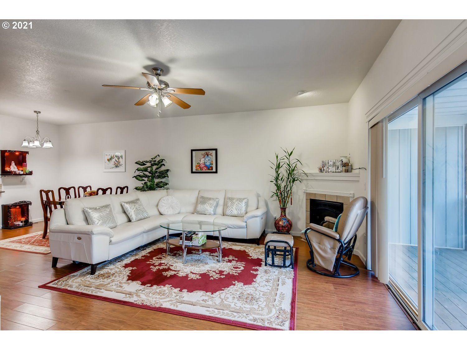 Photo #4: 21279179 Listing 