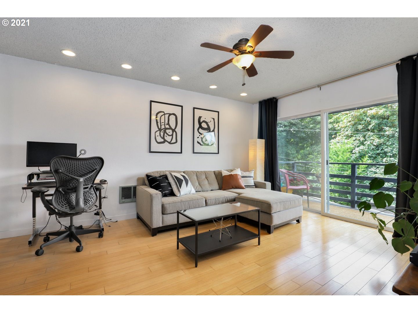 Photo #4: 21279322 Listing 
