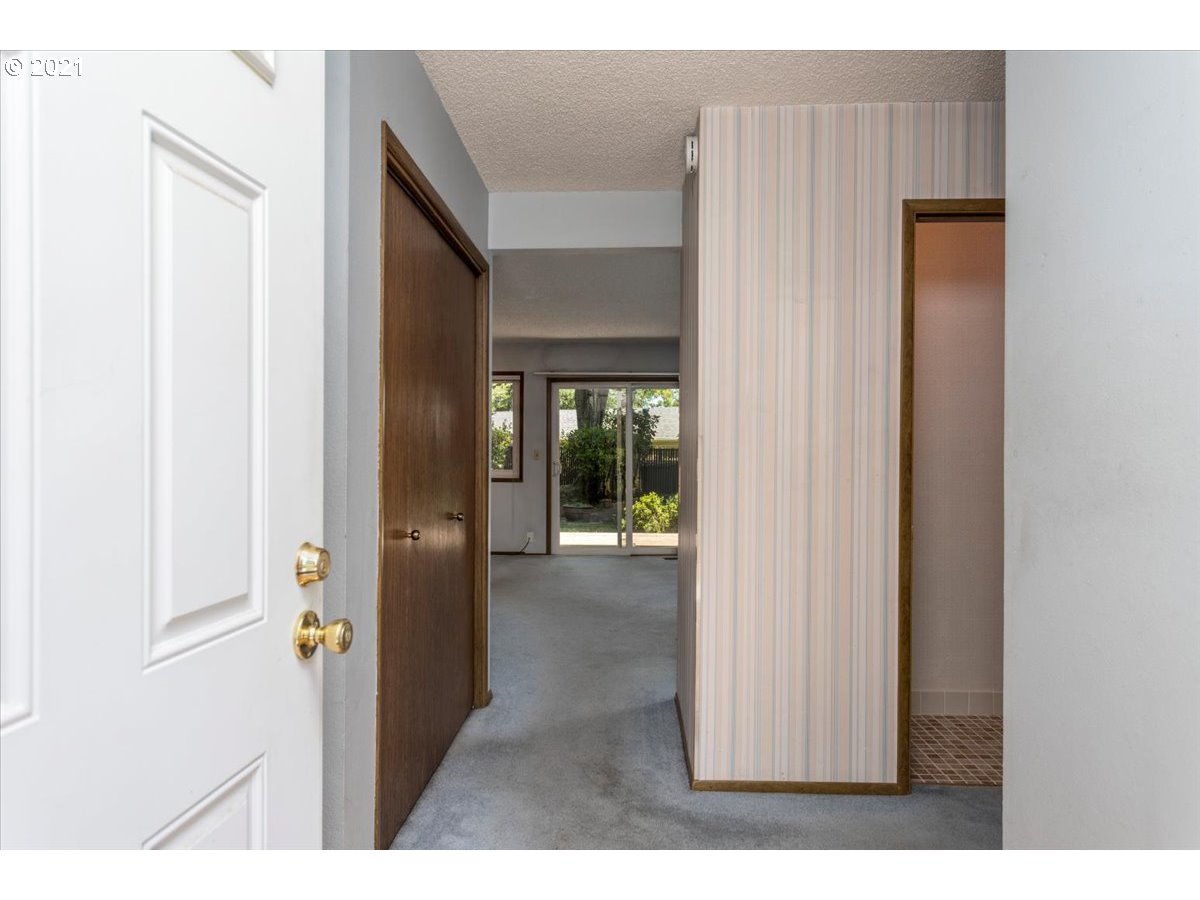 Photo #3: 21284179 Listing 