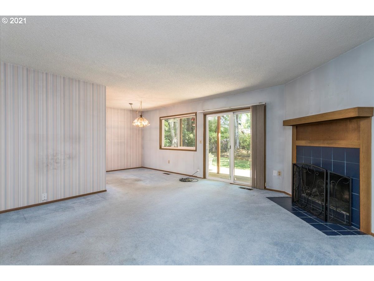 Photo #6: 21284179 Listing 