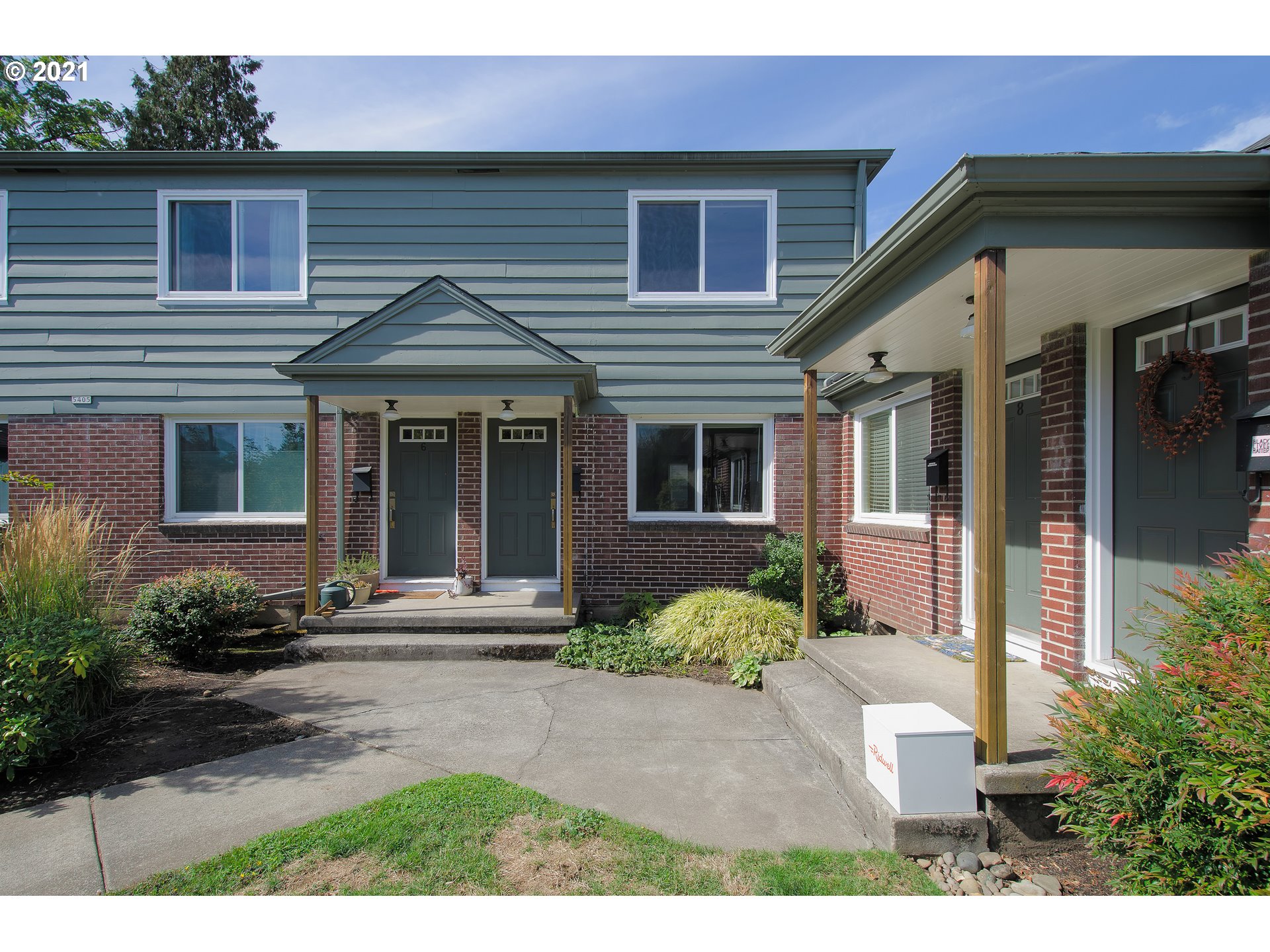 Photo #2: 21287229 Listing 