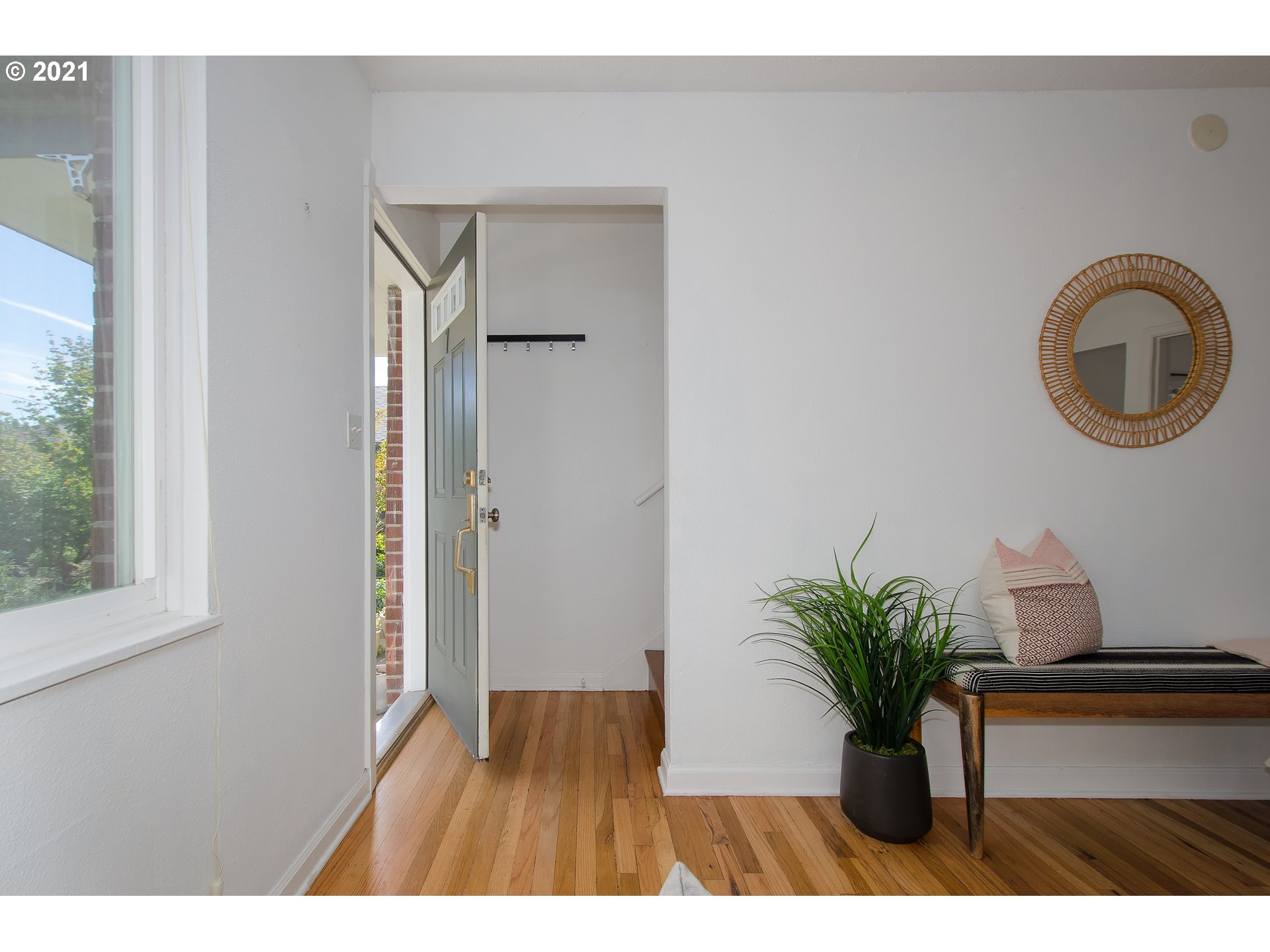 Photo #4: 21287229 Listing 
