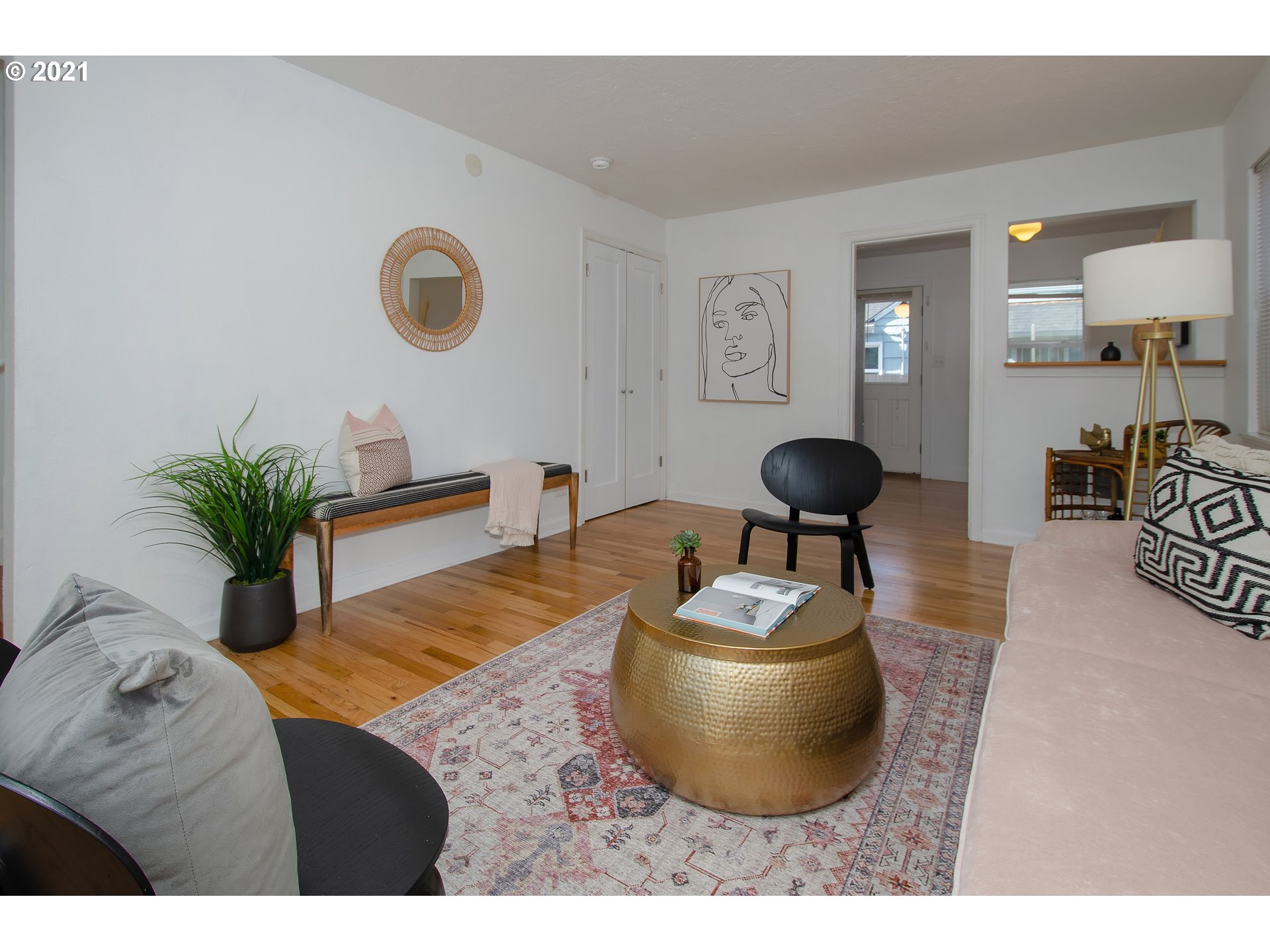 Photo #5: 21287229 Listing 