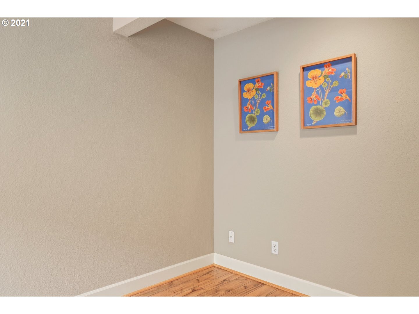 Photo #6: 21287912 Listing 