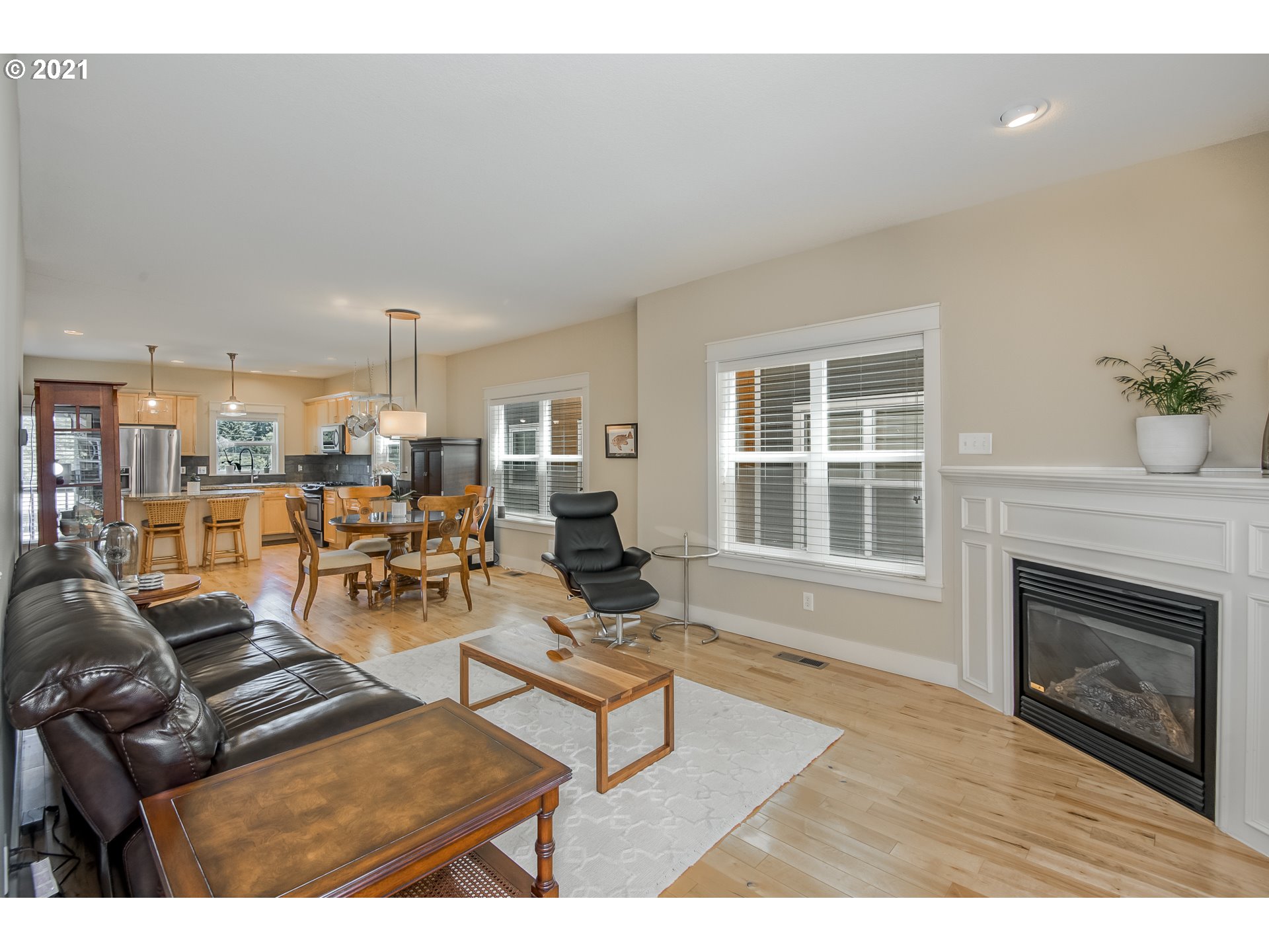 Photo #5: 21288851 Listing 