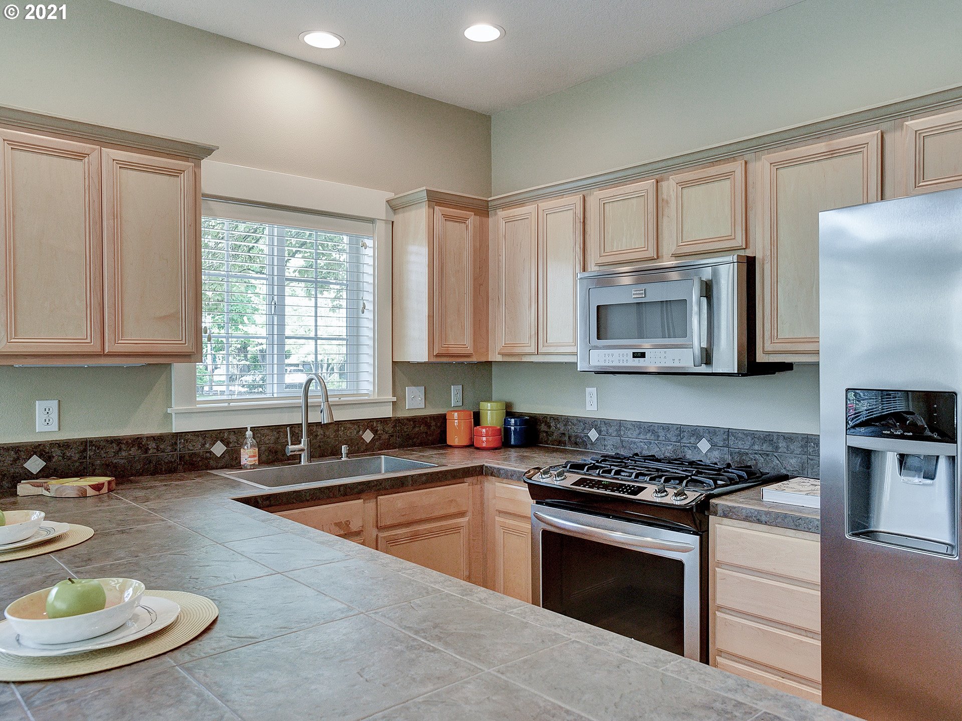 Photo #6: 21289894 Listing 