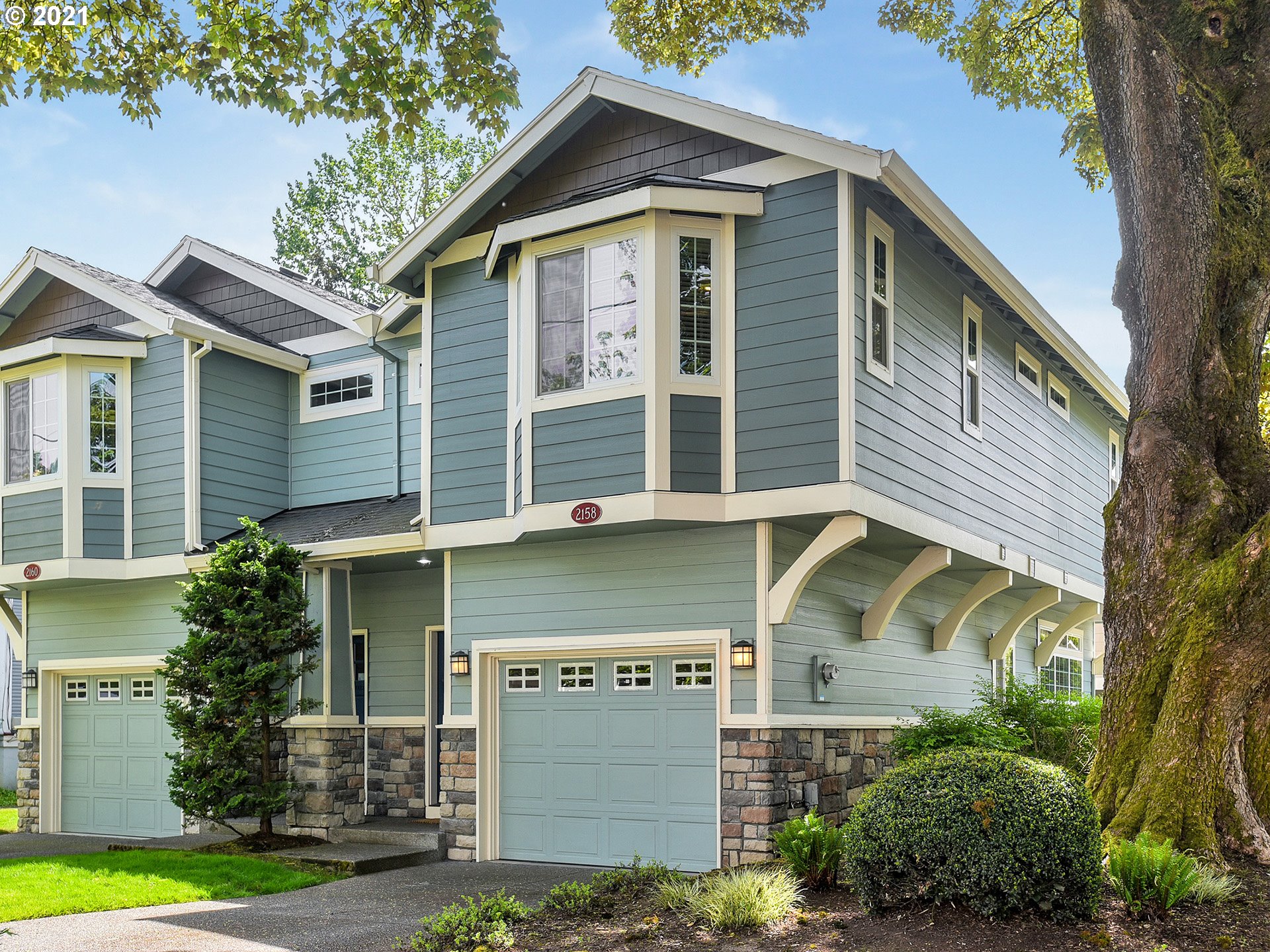 Photo #2: 21289894 Listing 