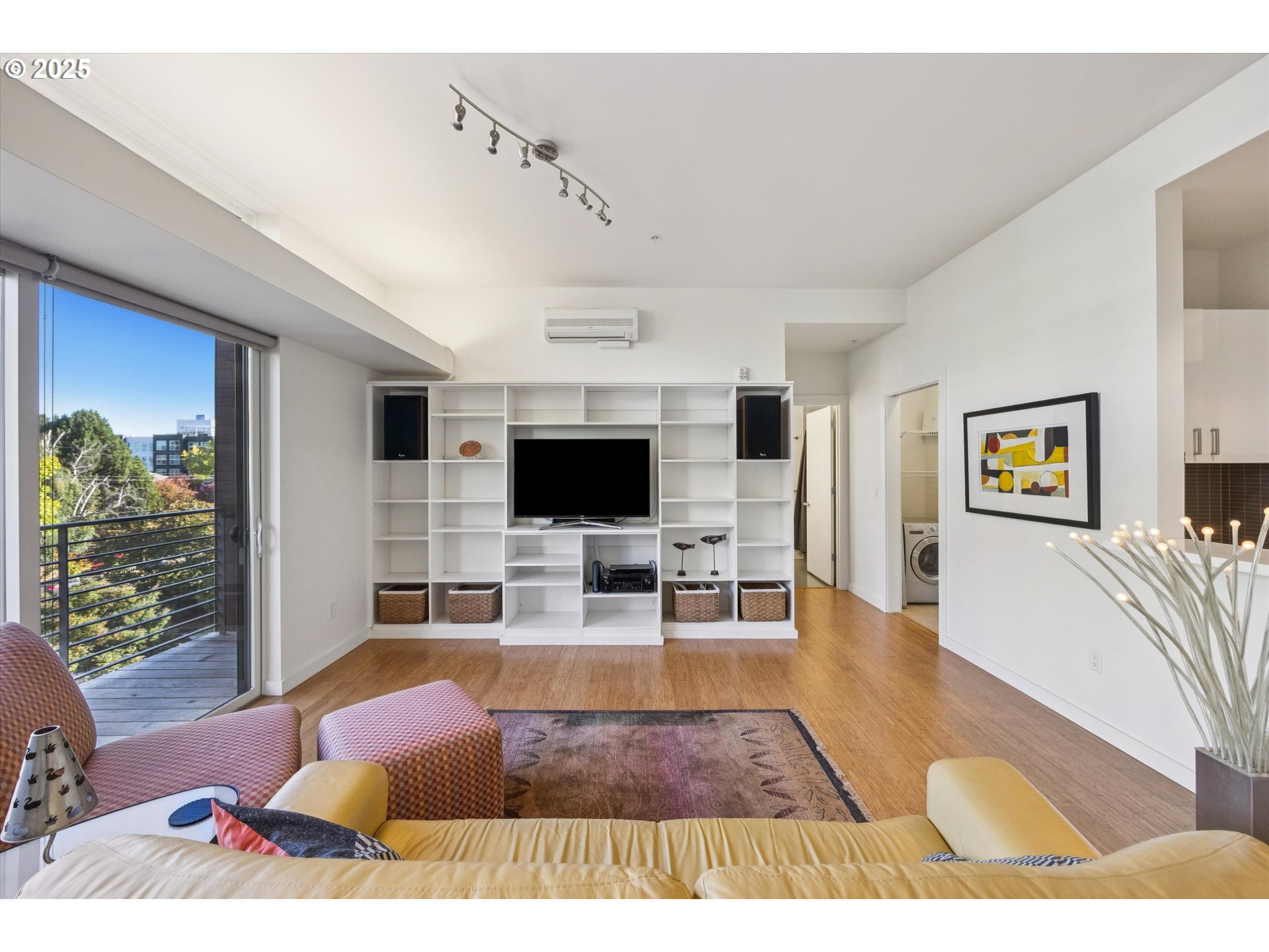 Photo #12: 212906726 Listing: Photo #12