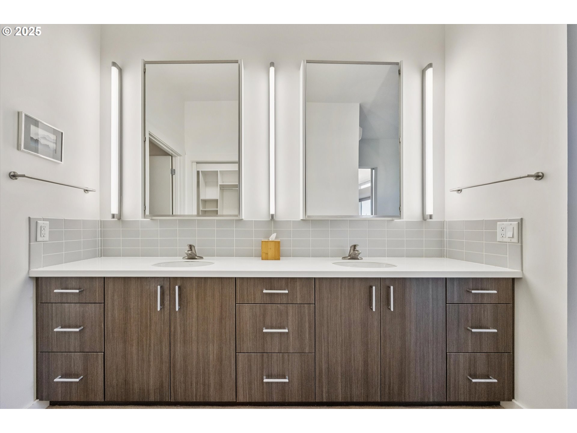 Photo #30: 212906726 Listing: Photo #30