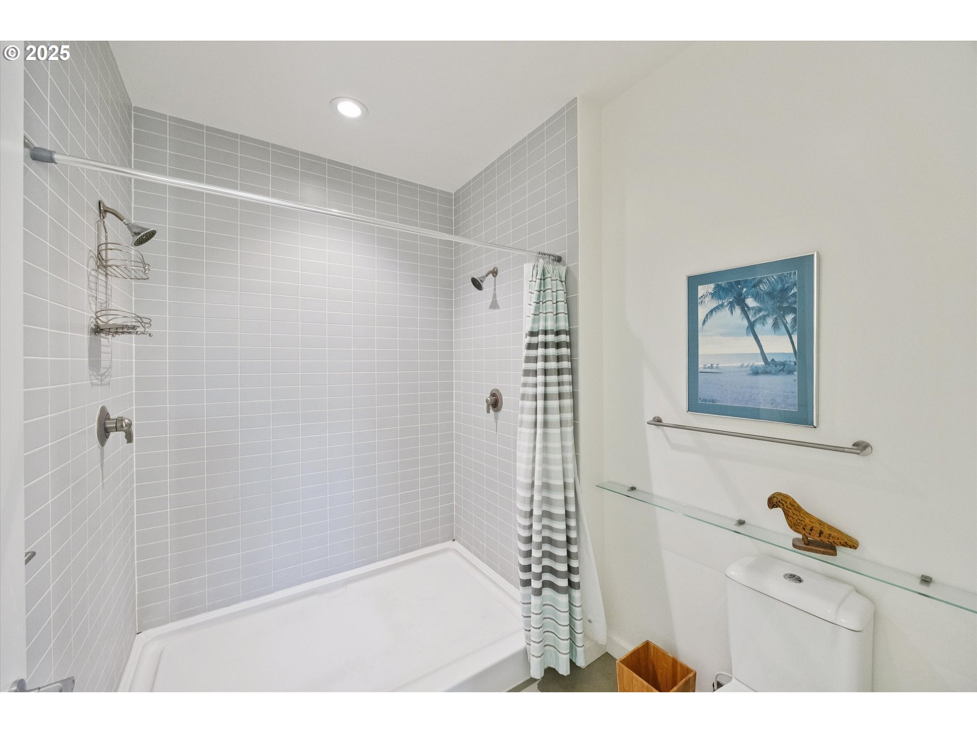 Photo #32: 212906726 Listing: Photo #32