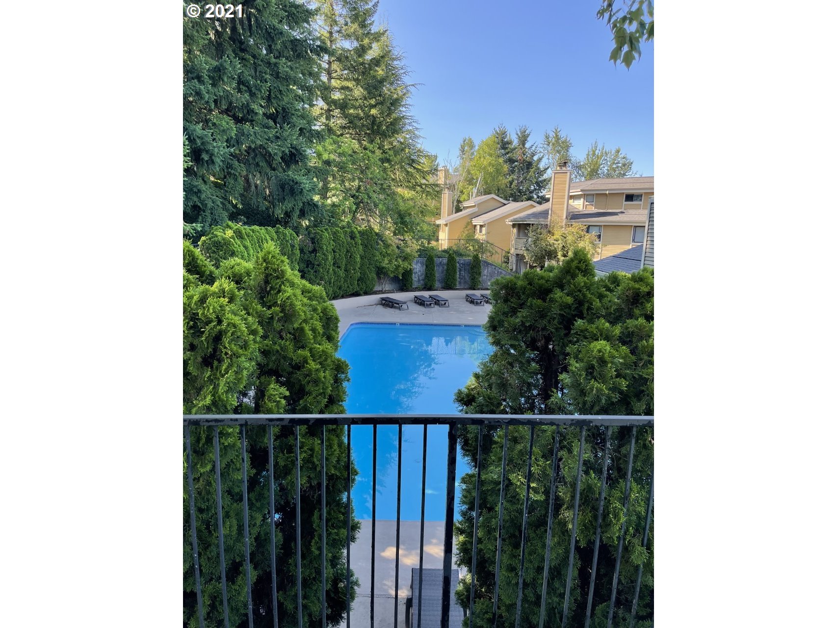 Photo #2: 21292255 Listing 