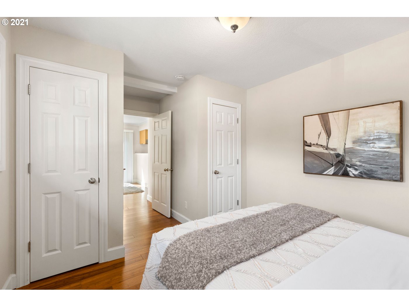 Photo #2: 21295925 Listing 