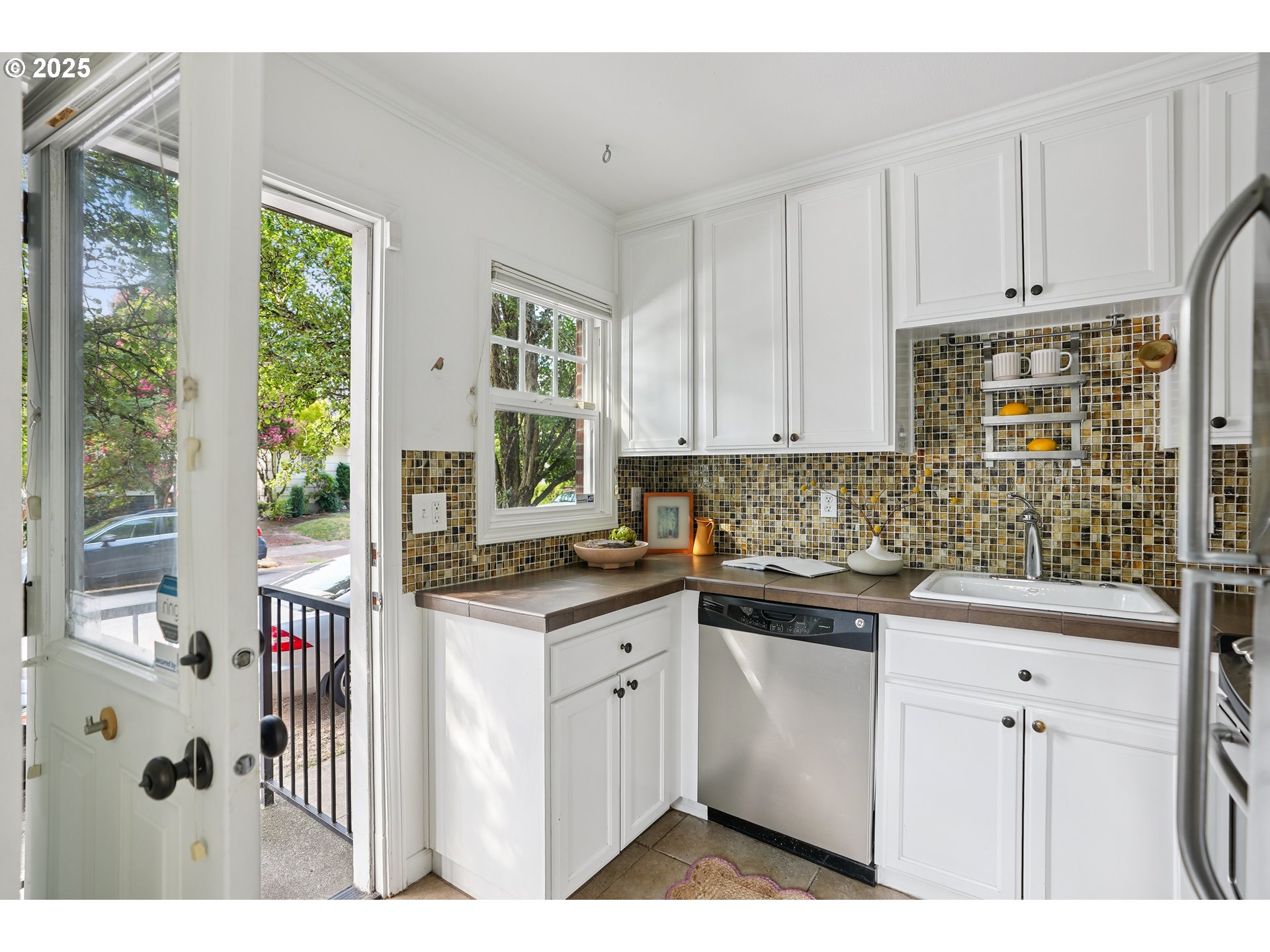 Photo #18: 212968216 Listing: Photo #18
