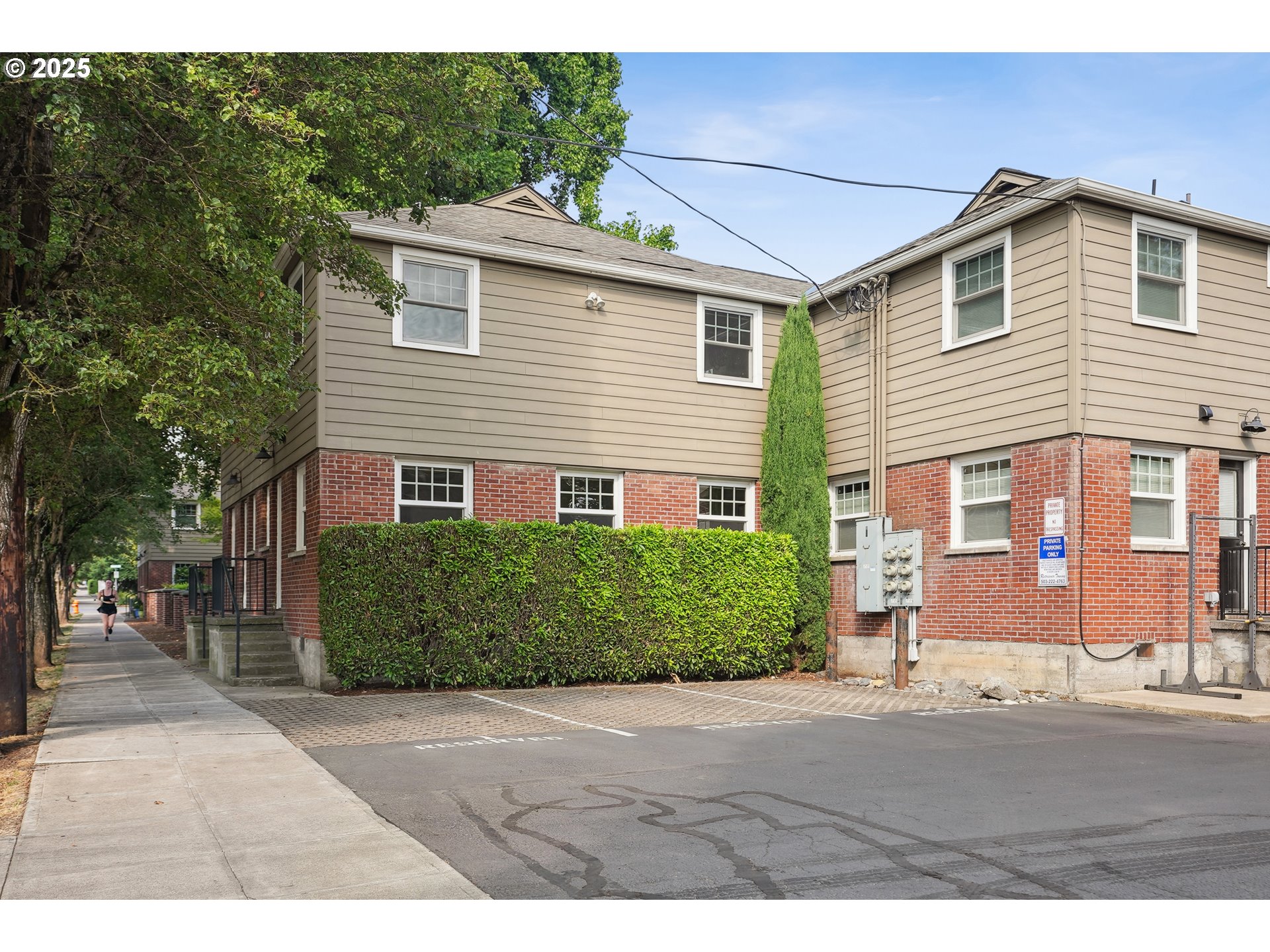 Photo #21: 212968216 Listing: Photo #21