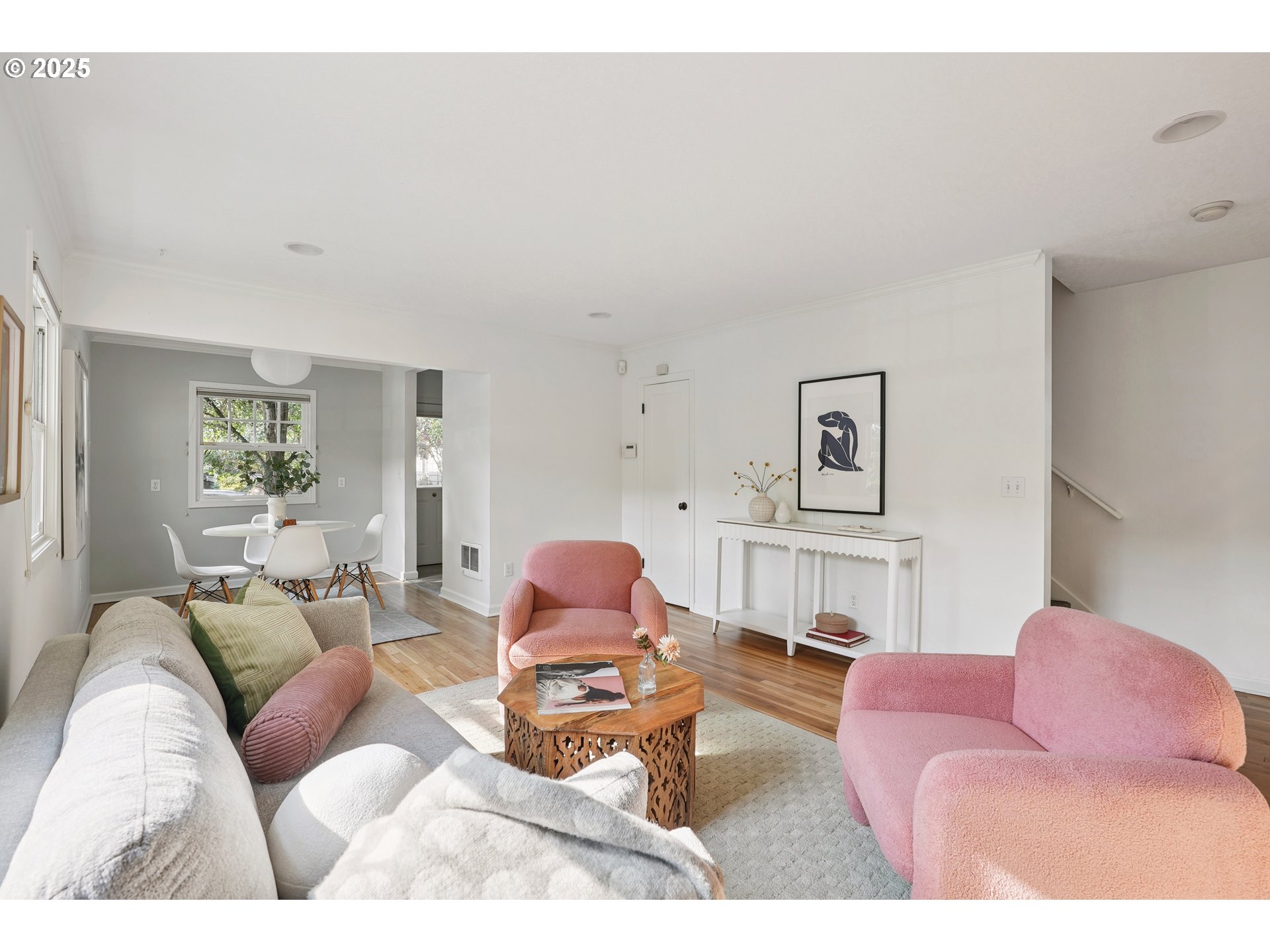 Photo #8: 212968216 Listing: Photo #8