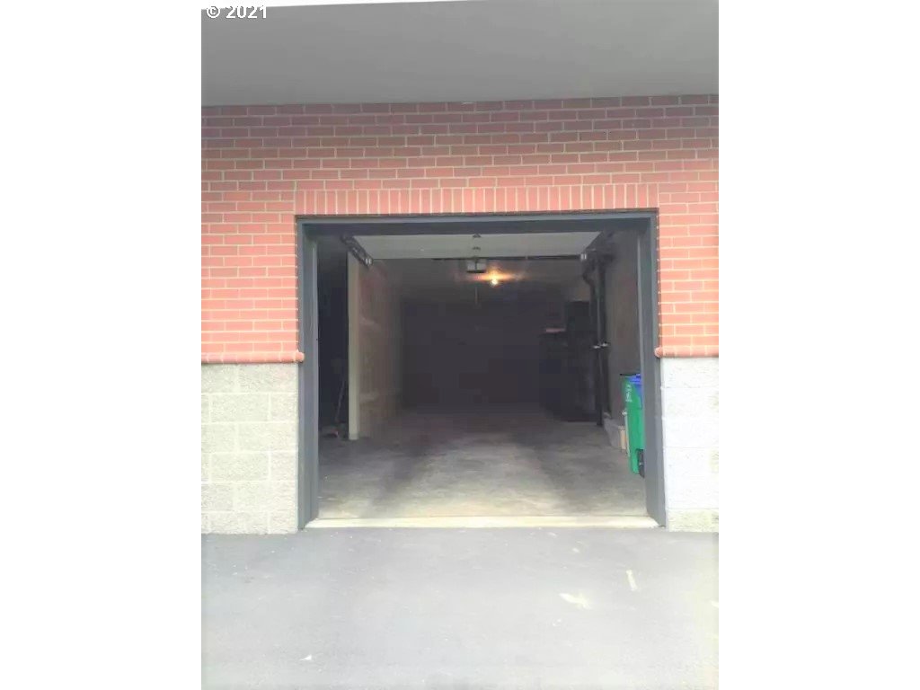 MLS: 21299066 Condo For Sale