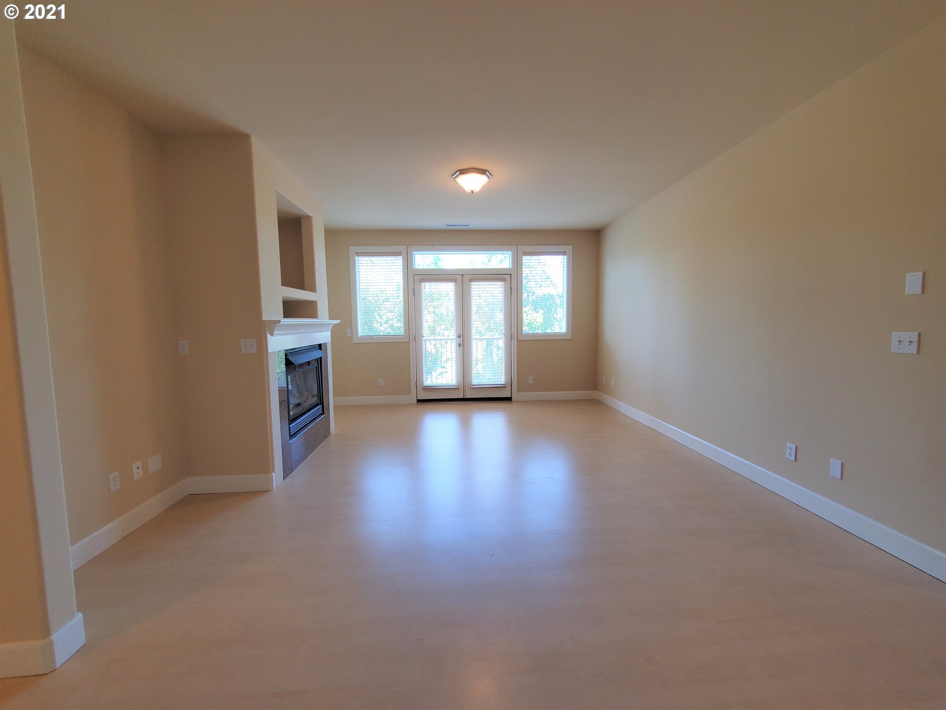 Photo #3: 21299066 Listing 