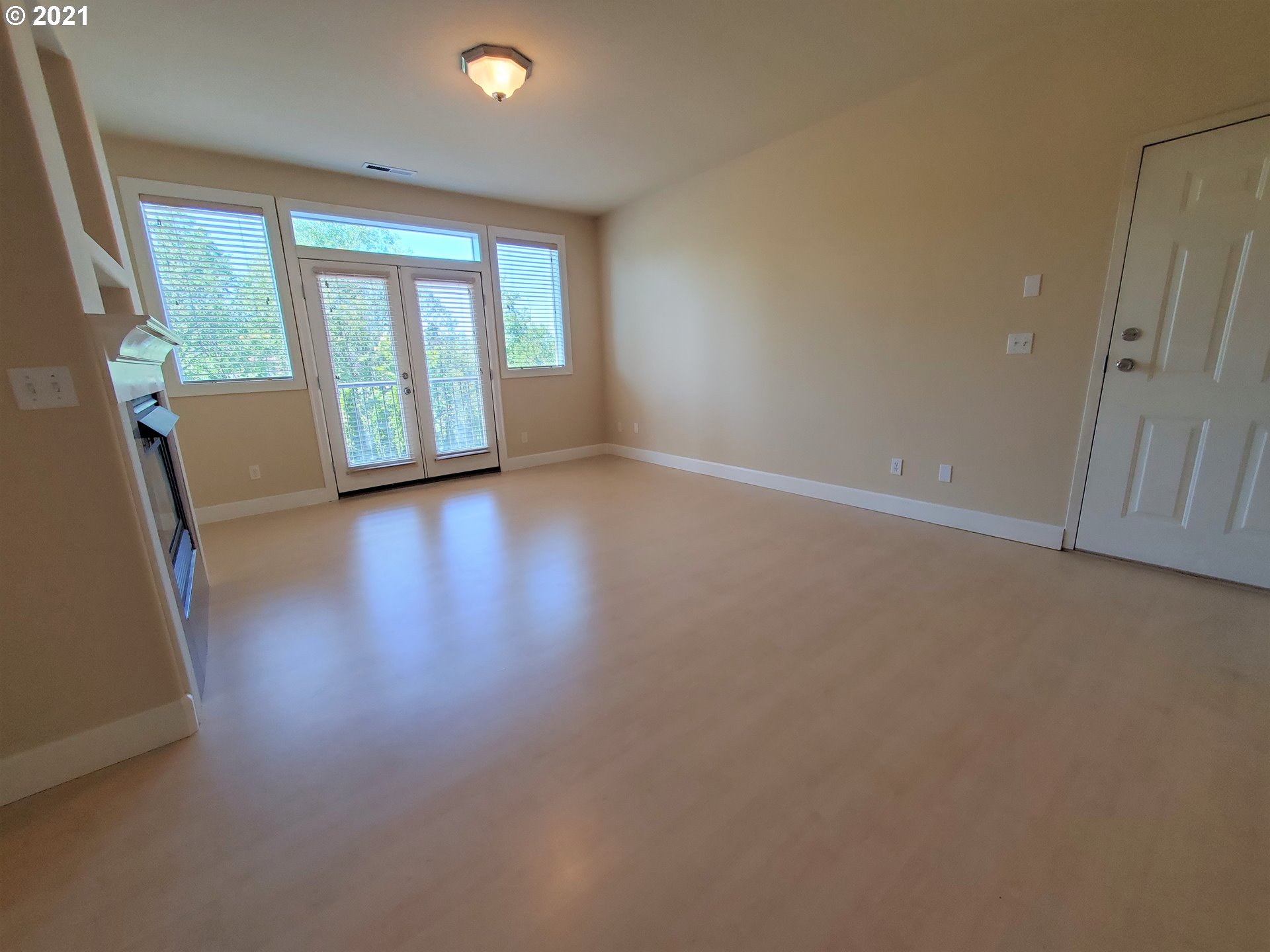 Photo #4: 21299066 Listing 
