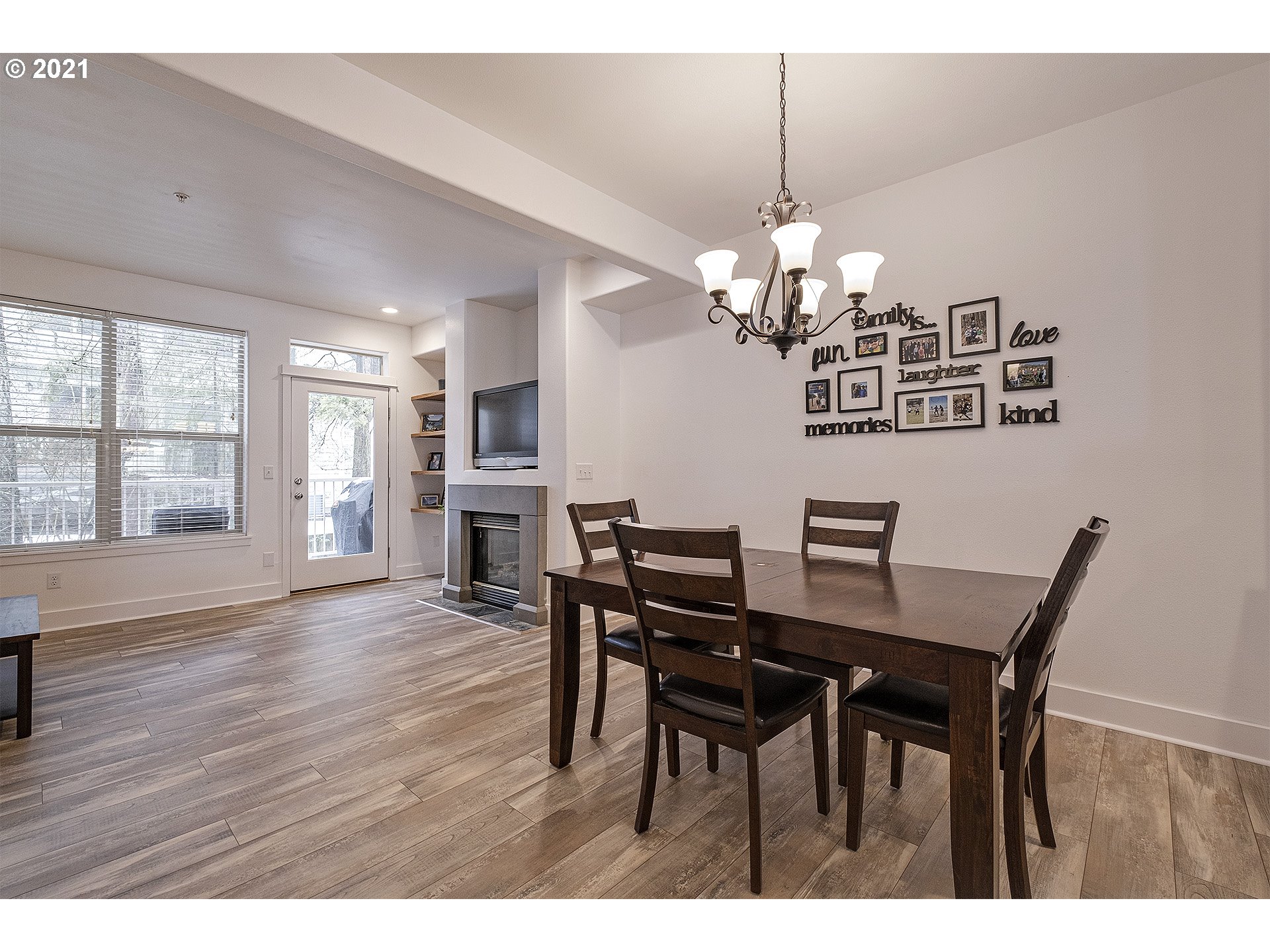 Photo #3: 21299253 Listing 