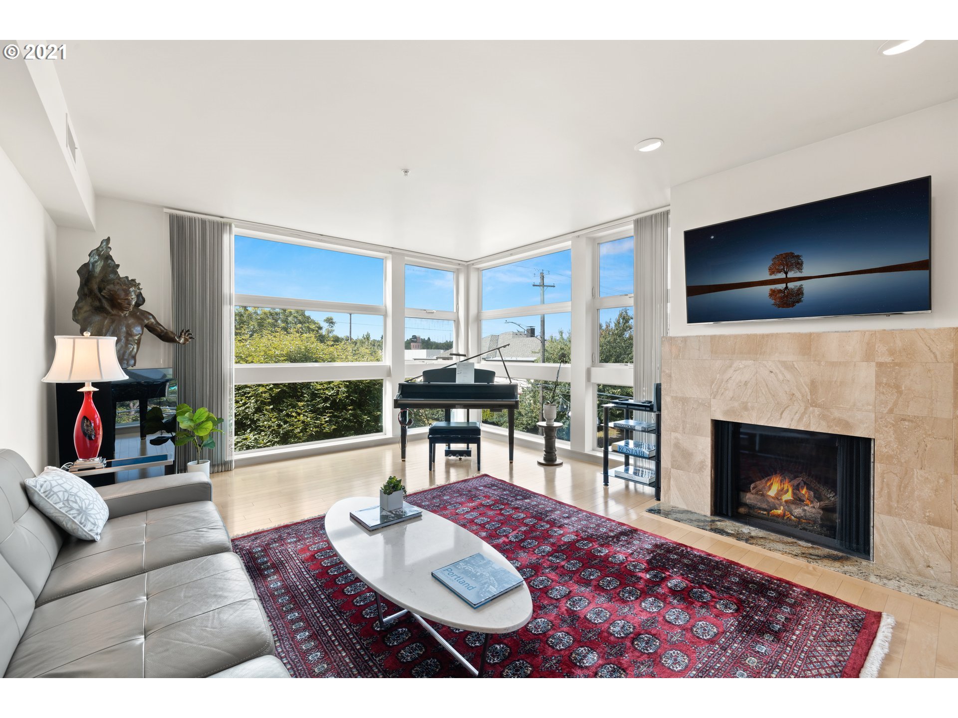 Photo #5: 21304059 Listing 