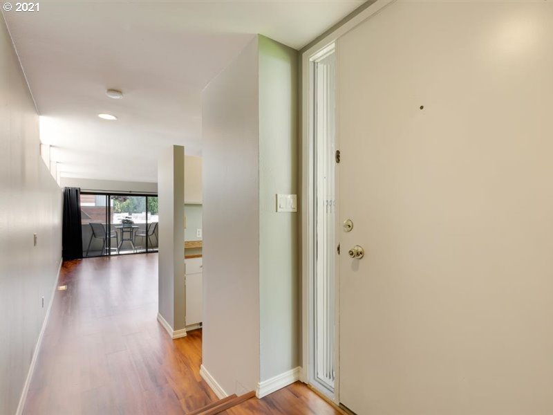 Photo #3: 21307167 Listing 