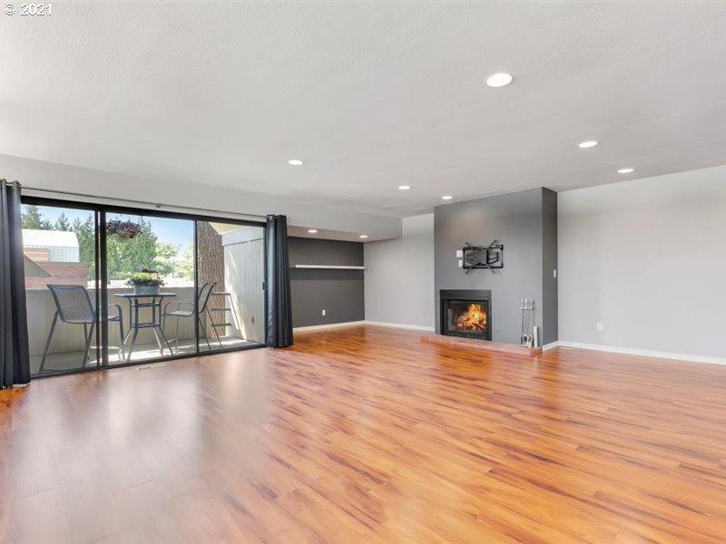 Photo #5: 21307167 Listing 
