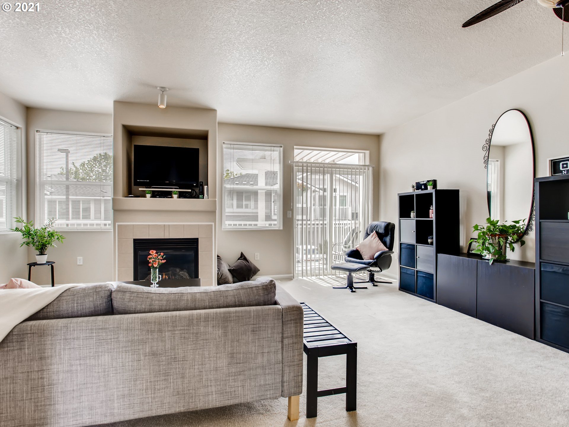 Photo #4: 21308113 Listing 