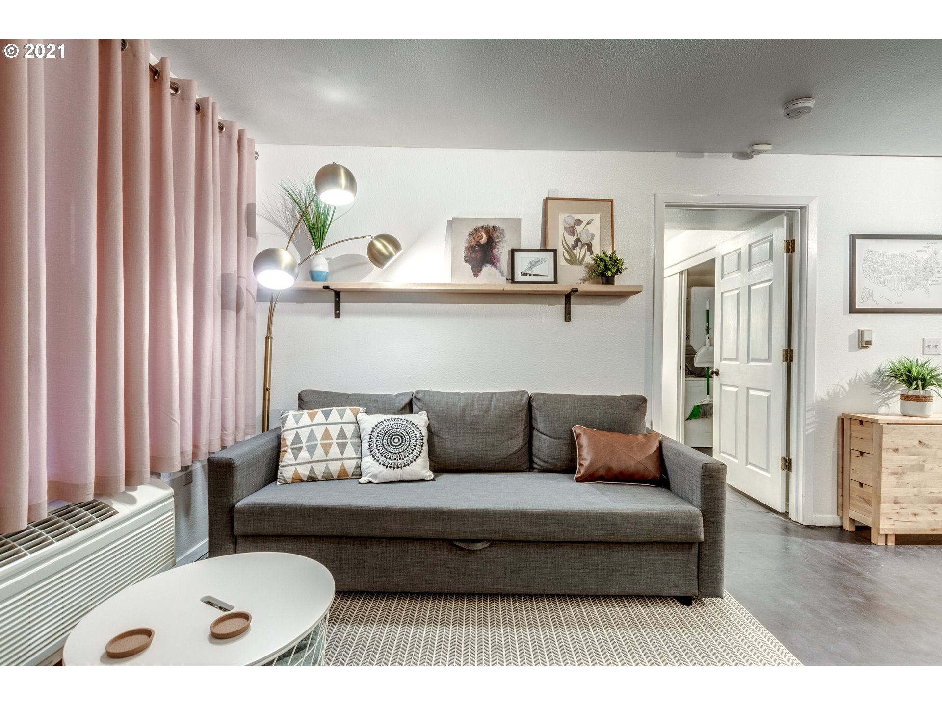 Photo #5: 21310376 Listing 