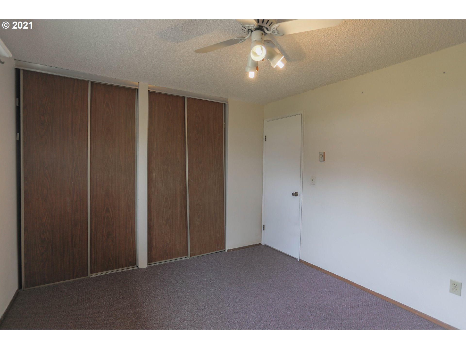Photo #4: 21313849 Listing 