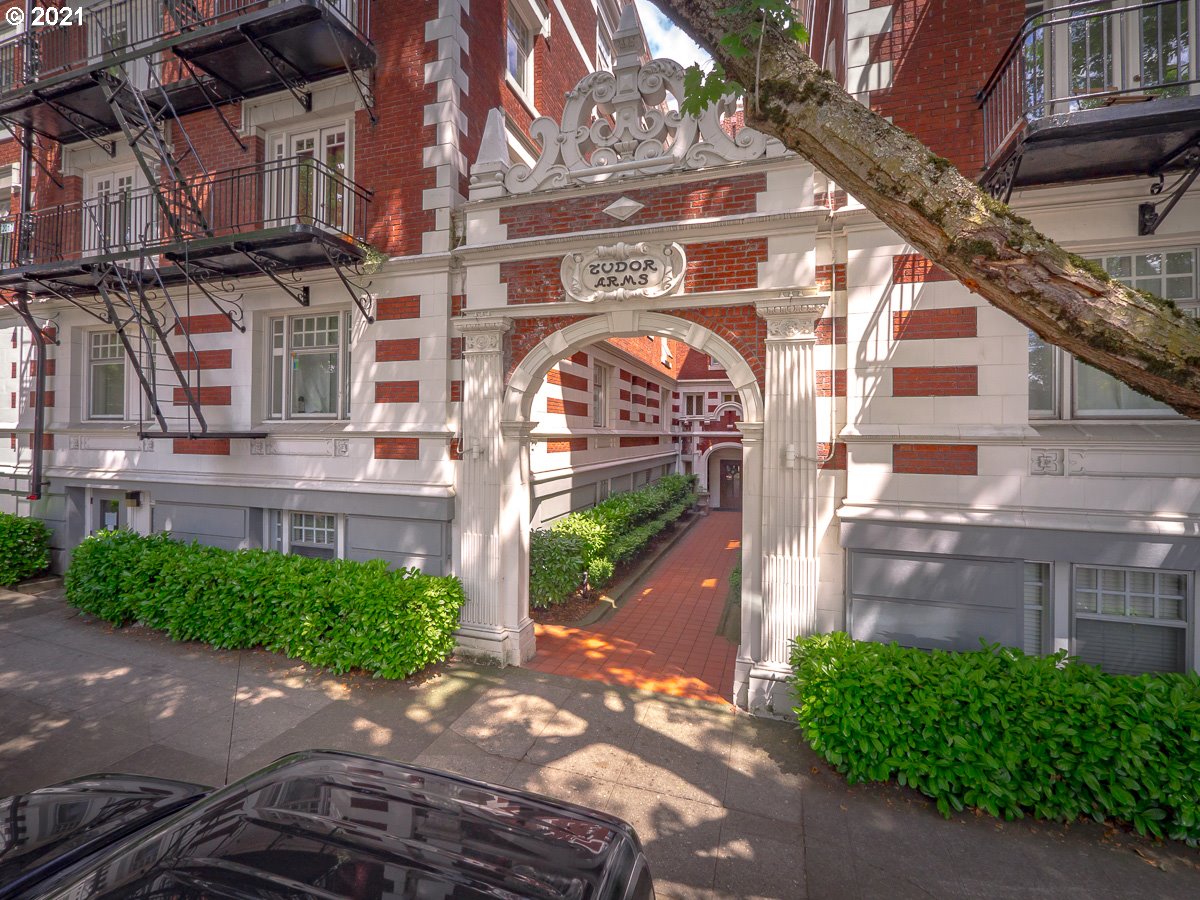 Photo #2: 21314570 Listing 