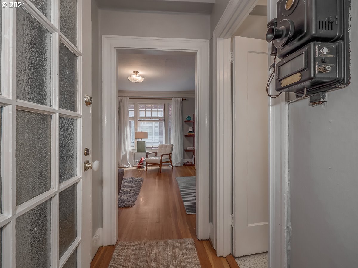 Photo #4: 21314570 Listing 