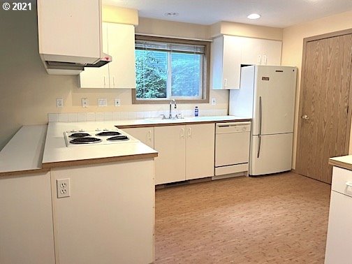 Photo #3: 21315450 Listing 