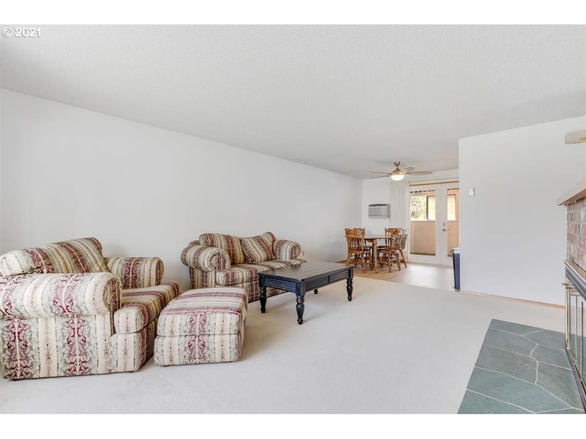 Photo #4: 21319281 Listing 