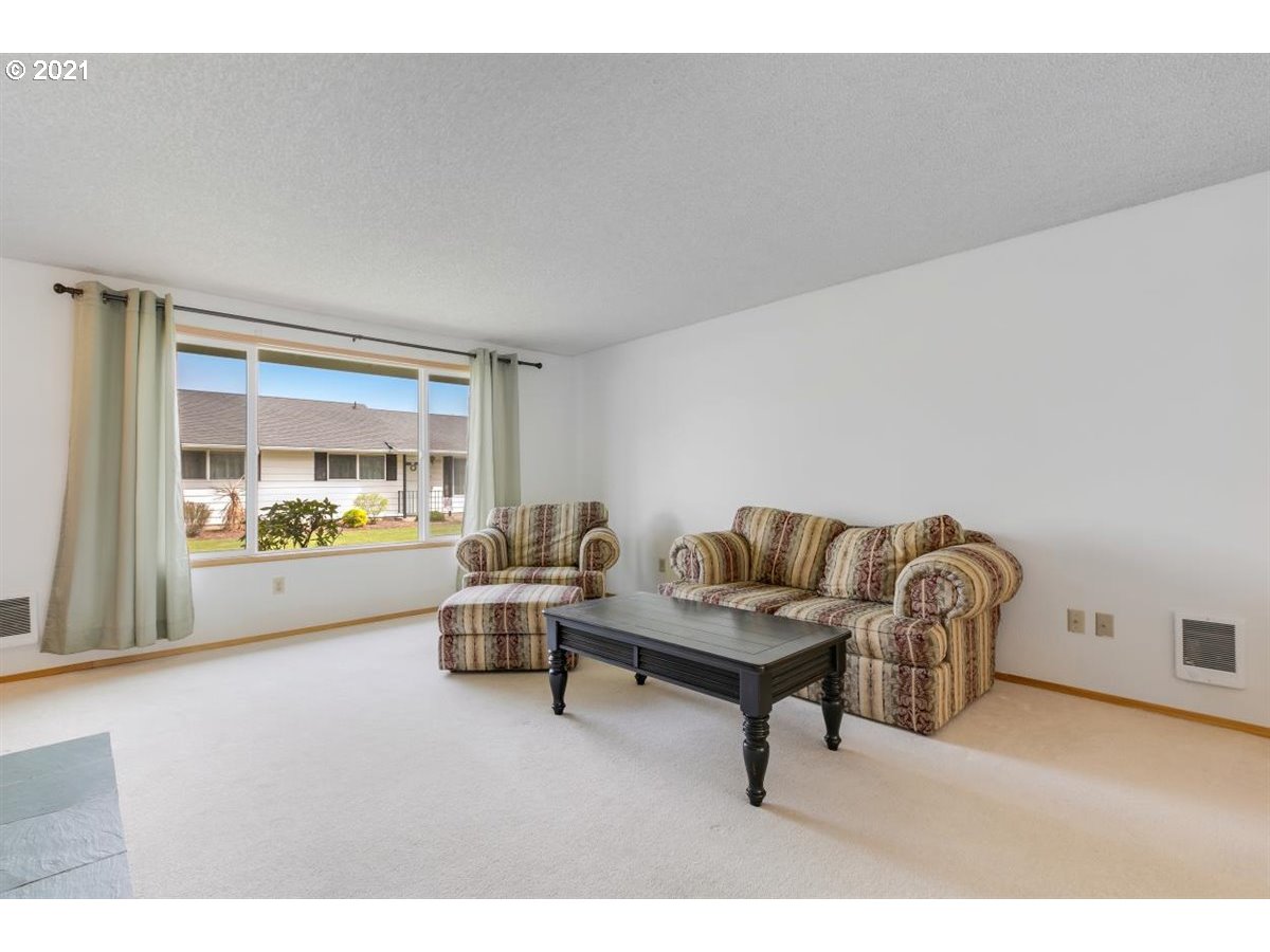 Photo #6: 21319281 Listing 