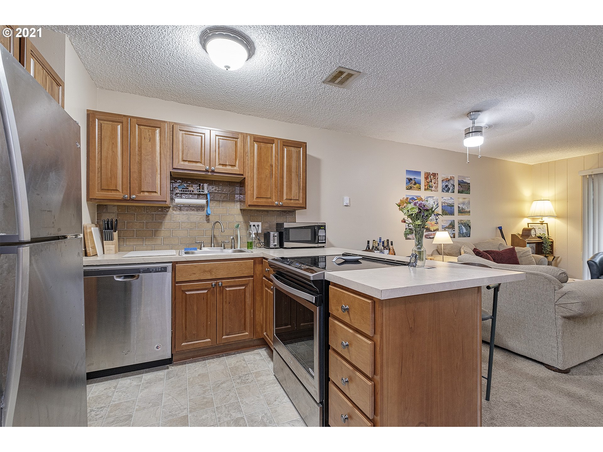 Photo #4: 21319523 Listing 