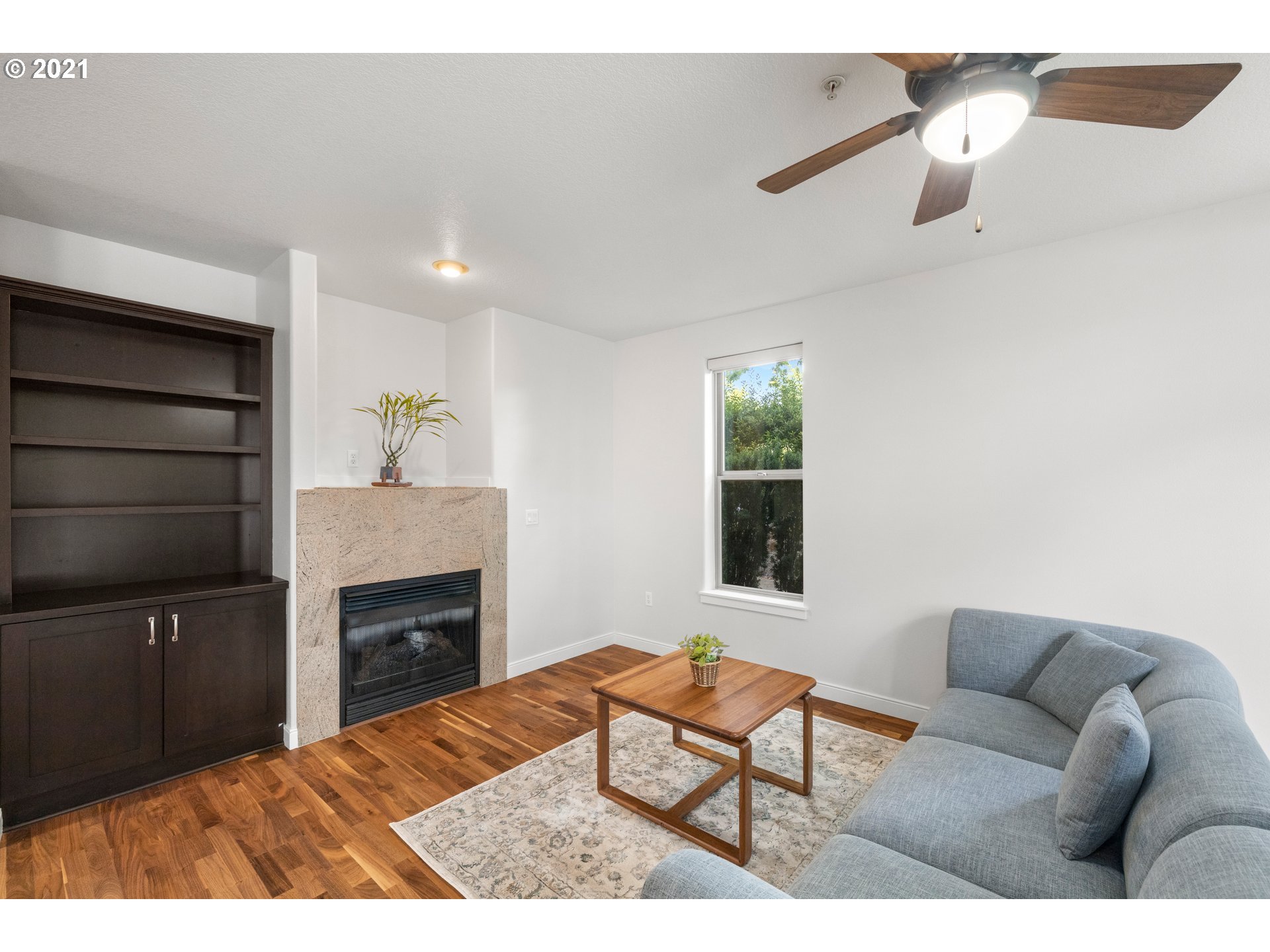 Photo #4: 21320179 Listing 