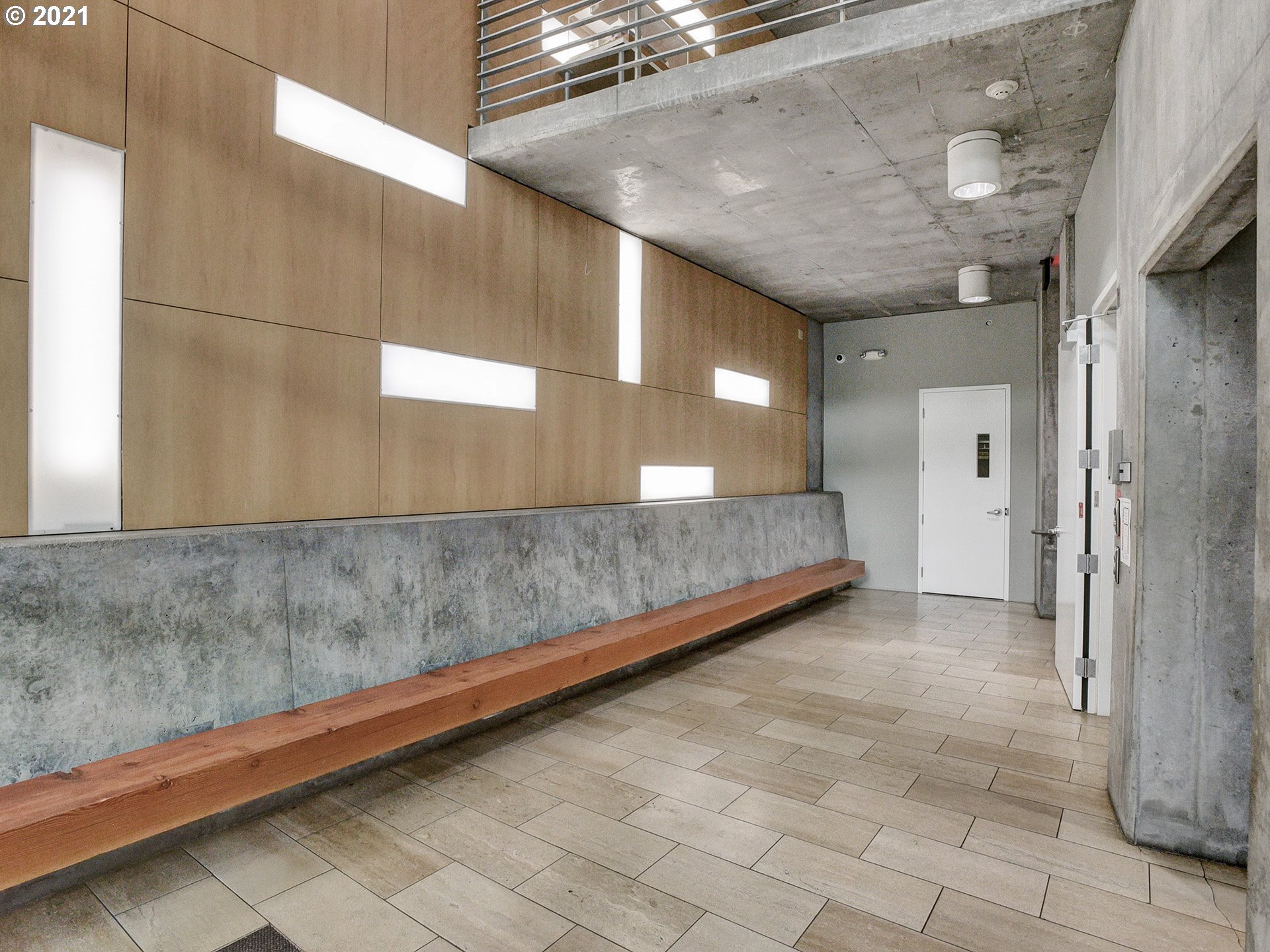 Photo #3: 21321982 Listing 