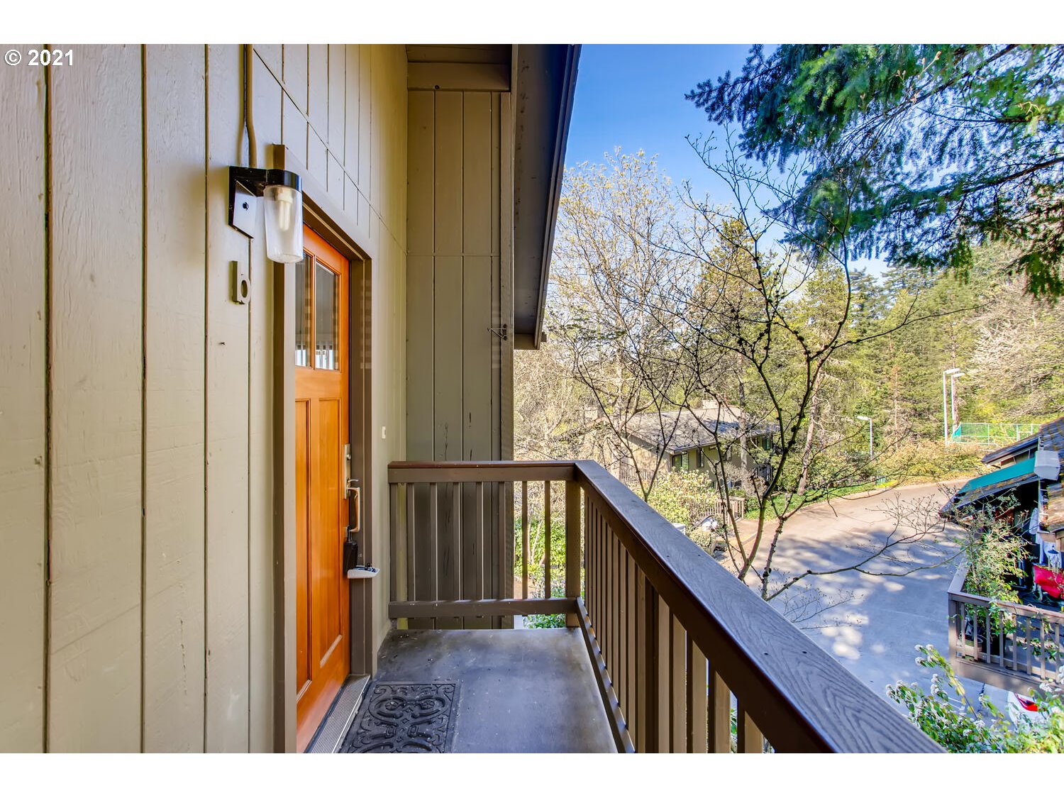 Photo #2: 21327163 Listing 