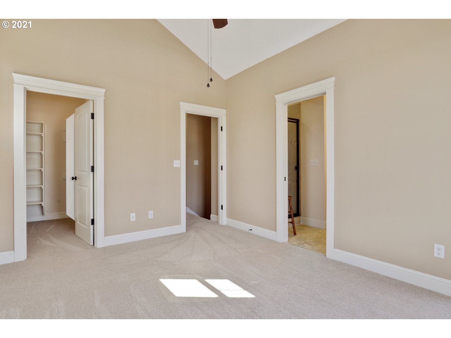 Photo #6: 21327933 Listing 