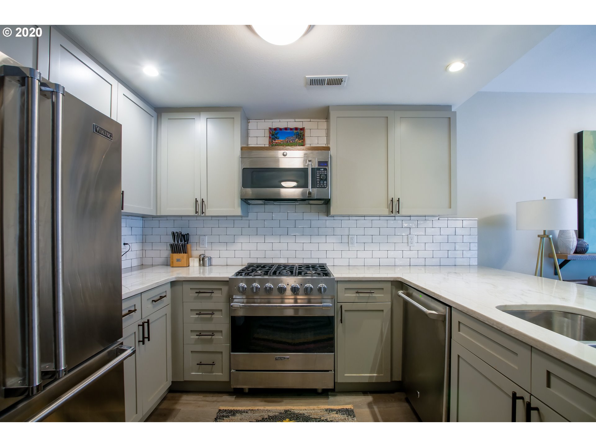 Photo #3: 21330786 Listing 