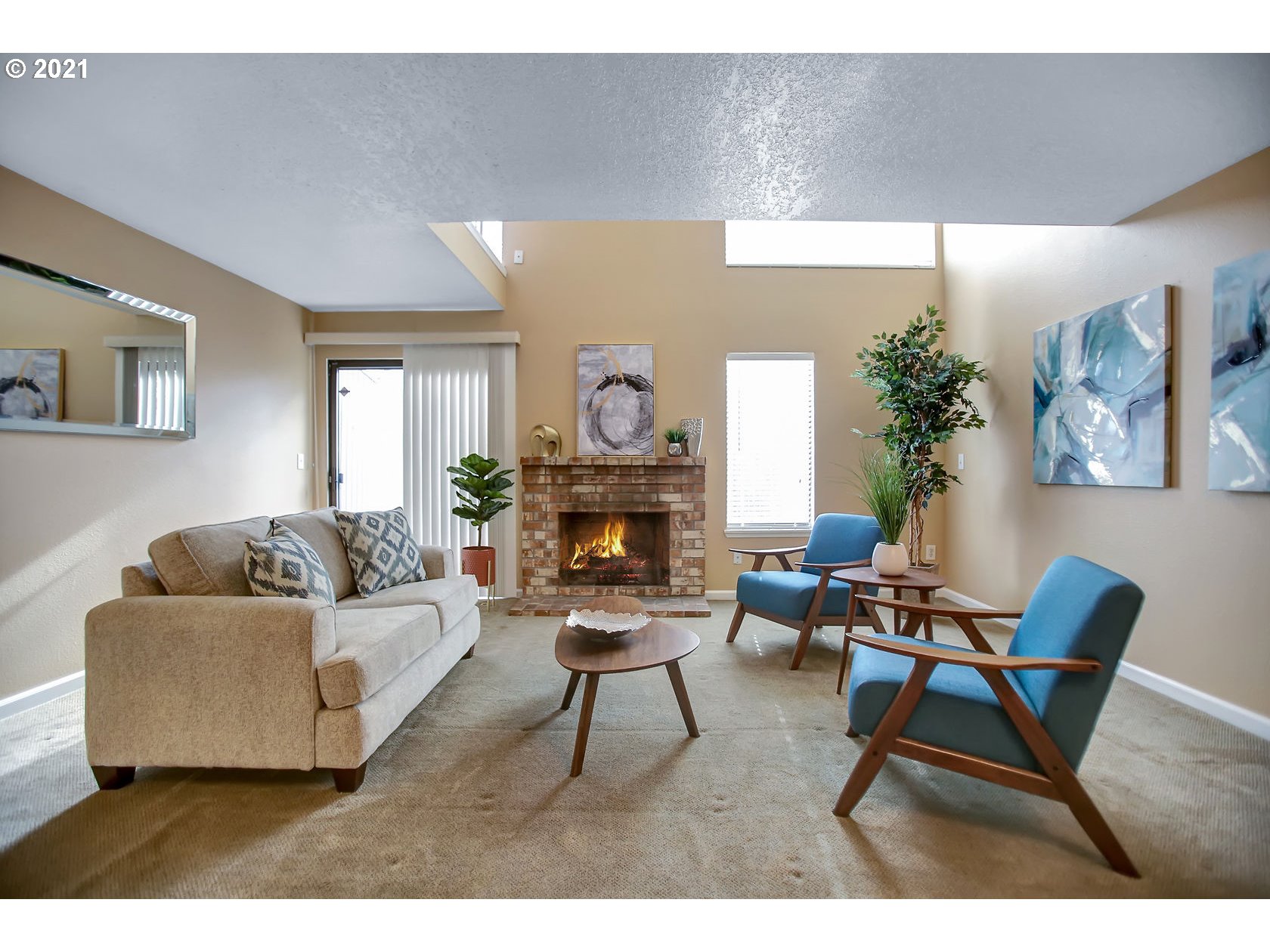 Photo #5: 21332000 Listing 